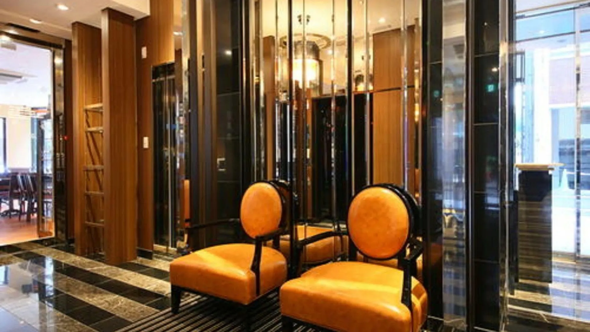 Apa Hotel Shimbashi Toranomon Tokyo