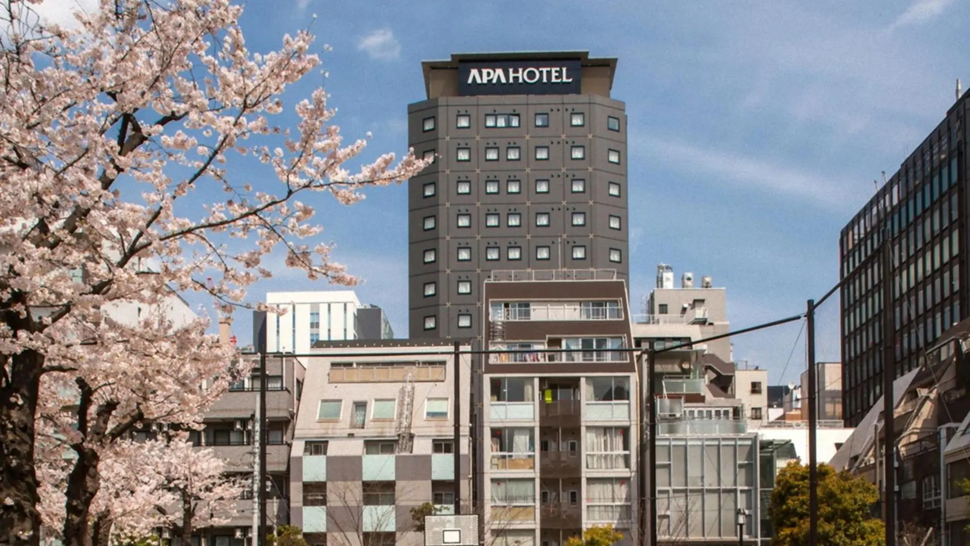 Apa Hotel Shimbashi Toranomon Tokyo
